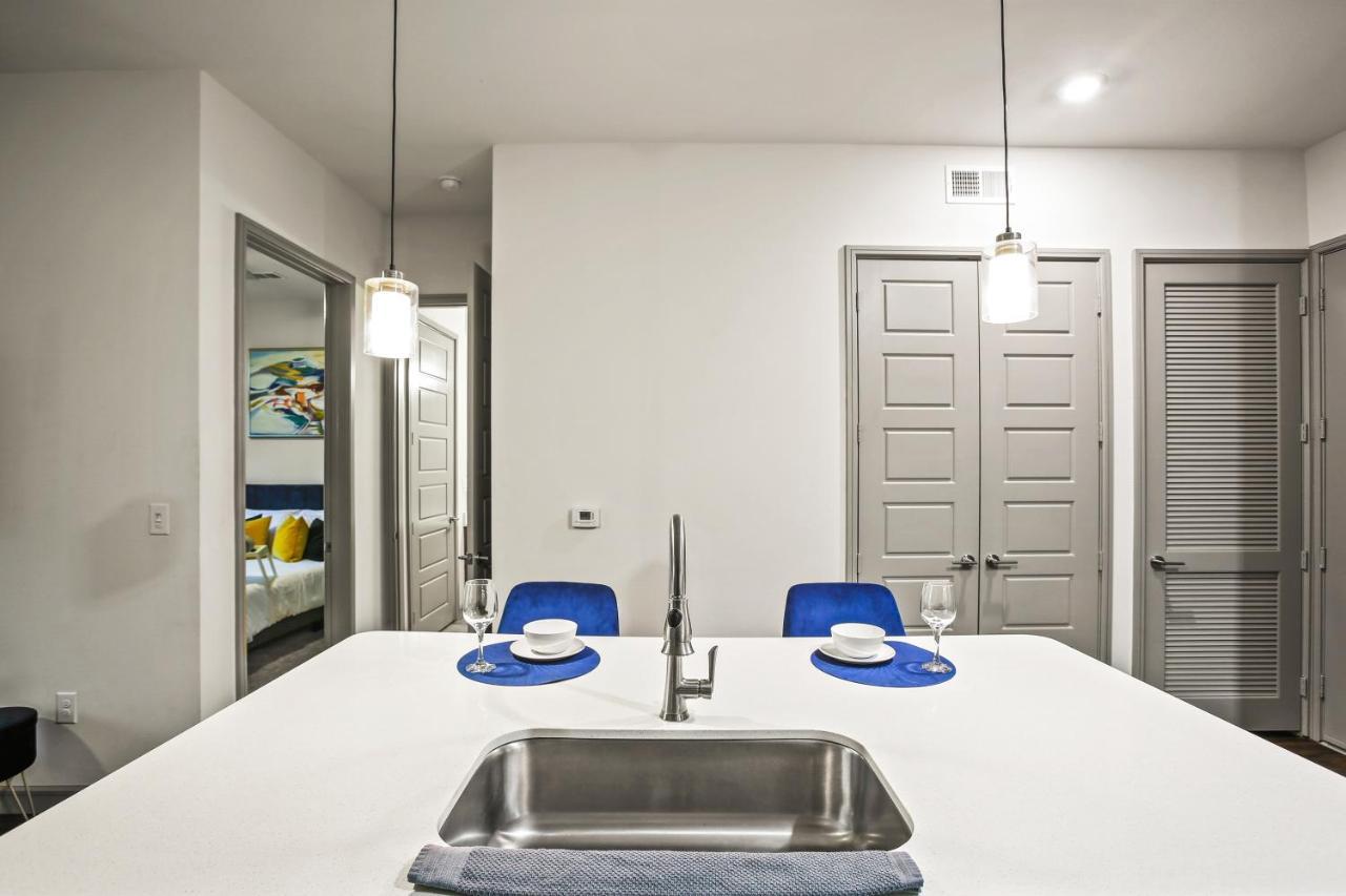 Luxury Apartment Close To Everything W Free Parking 5 Houston Bagian luar foto