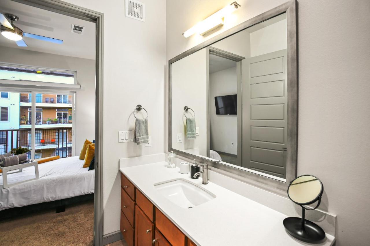 Luxury Apartment Close To Everything W Free Parking 5 Houston Bagian luar foto